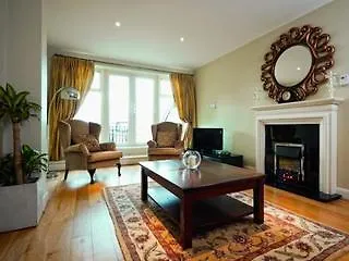 Jameson Court Апарт-отель 4*