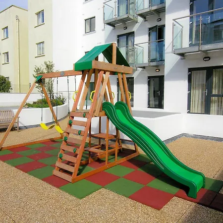 Jameson Court Апарт-отель Голуэй