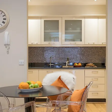 Jameson Court Апарт-отель Голуэй